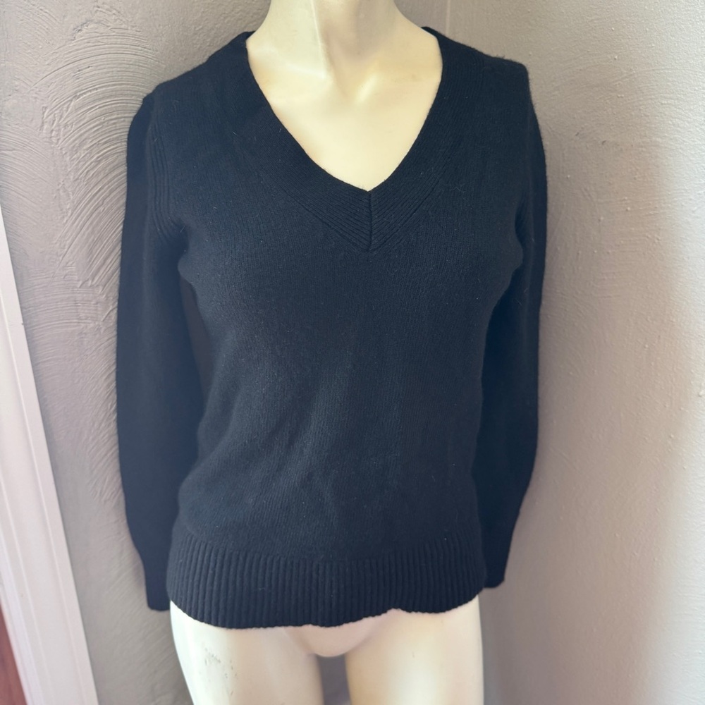 Banana republic wool/cashmere black sweater size xs